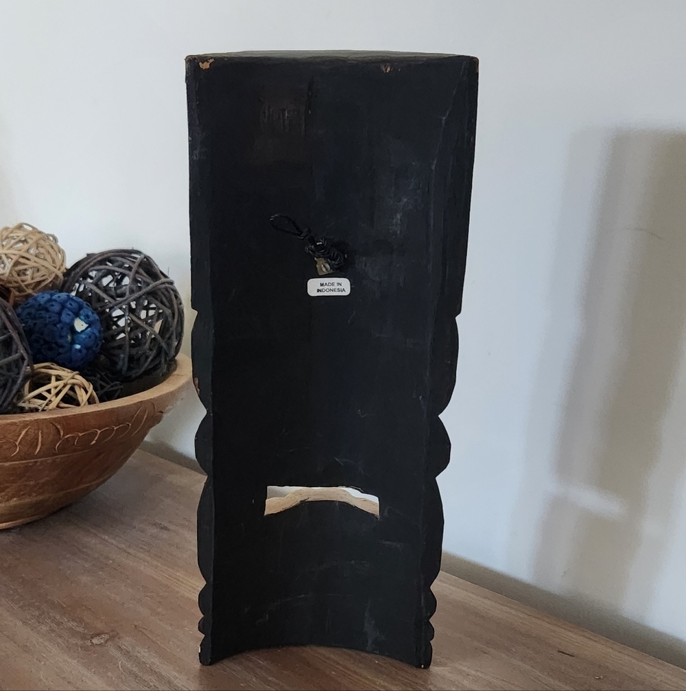 🗿Wooden Tiki Mask Wall Decor – Red & Blue Accents, Preowned Excellent Condition - Picture 3 of 14